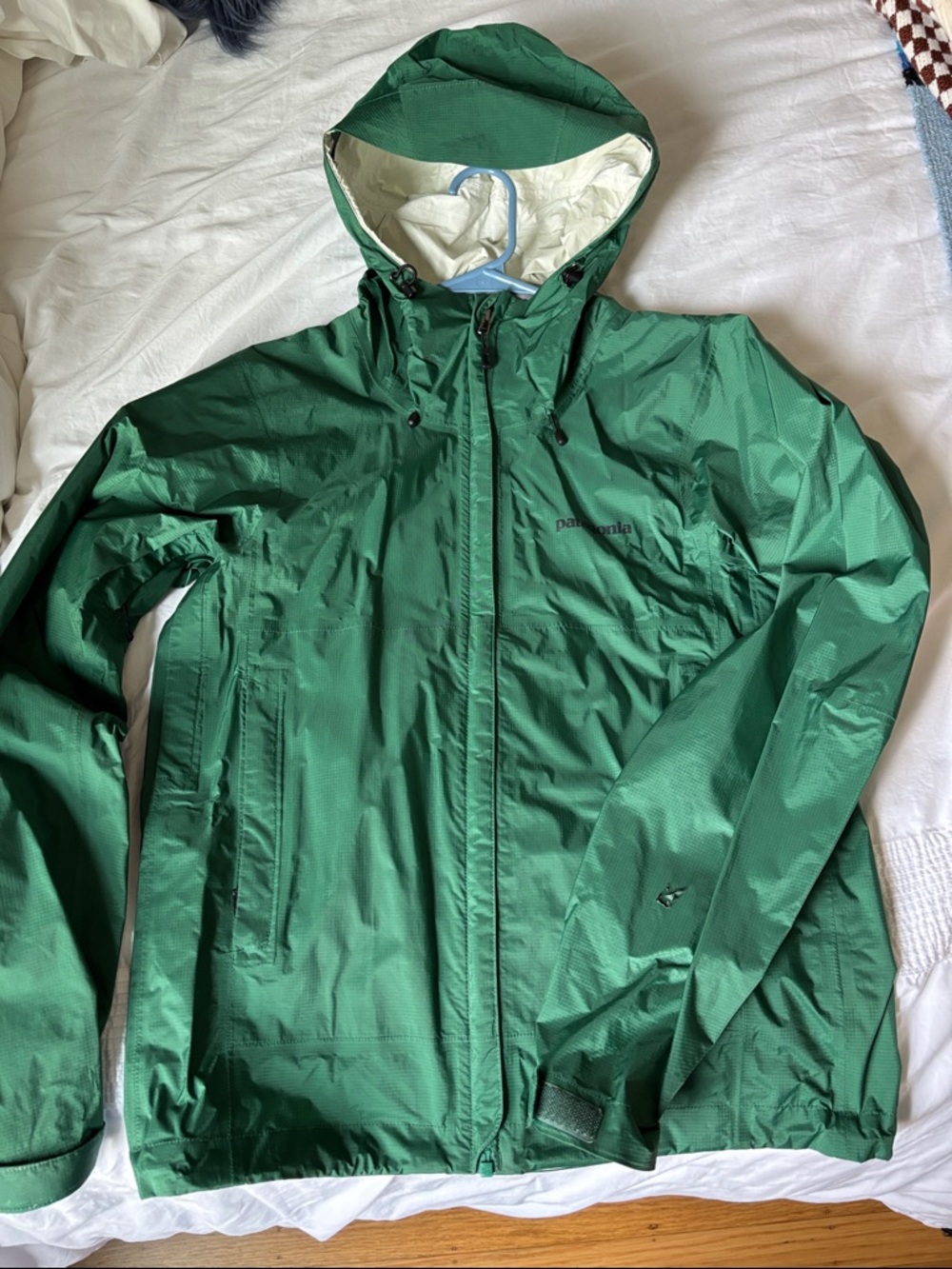 Patagonia Men’s Emerald Green Hooded Rain Jacket